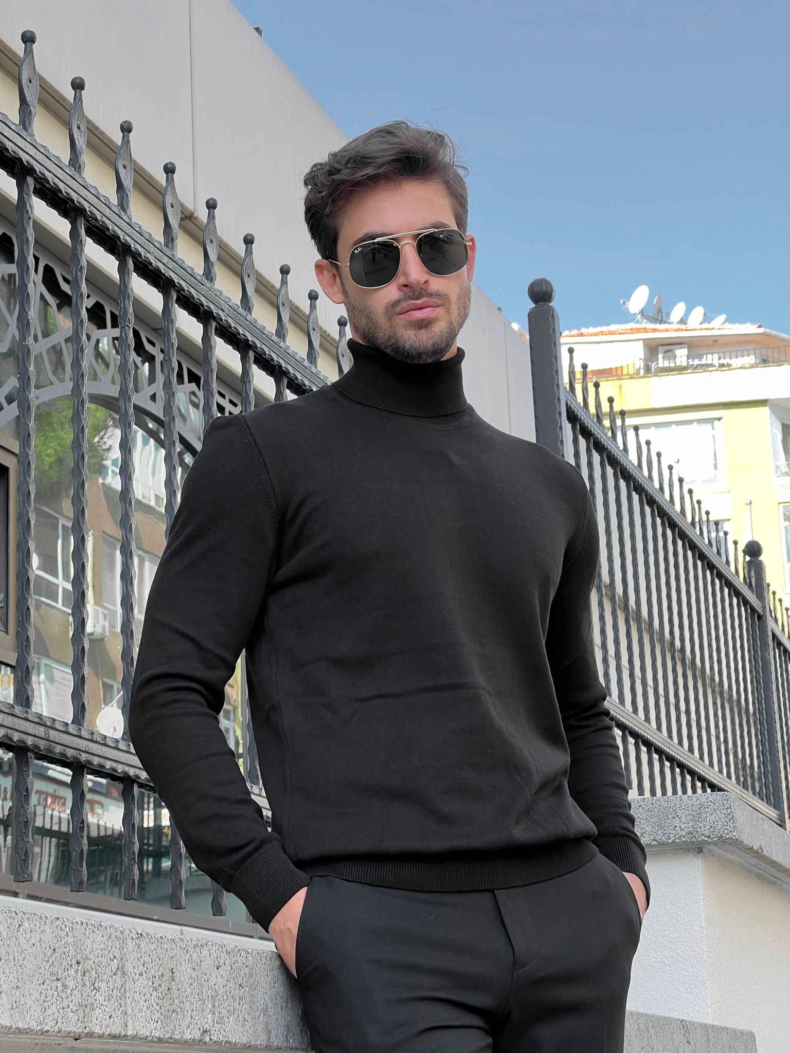 Bojoni Astoria Slim Fit Black Turtleneck Sweater